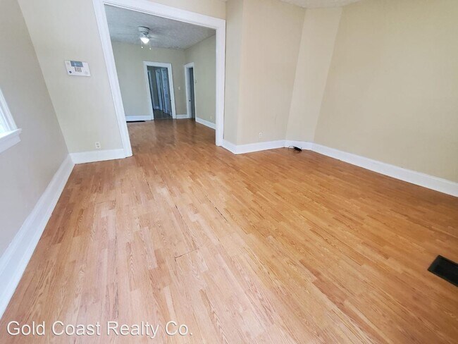 Building Photo - 754 Ross Ave