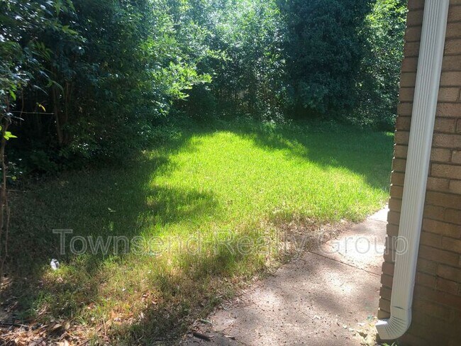 Foto del edificio - 3026 Amity Garden Ct