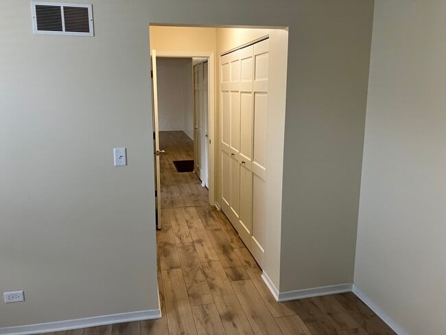 Foto del edificio - 1860 W Highland Ave