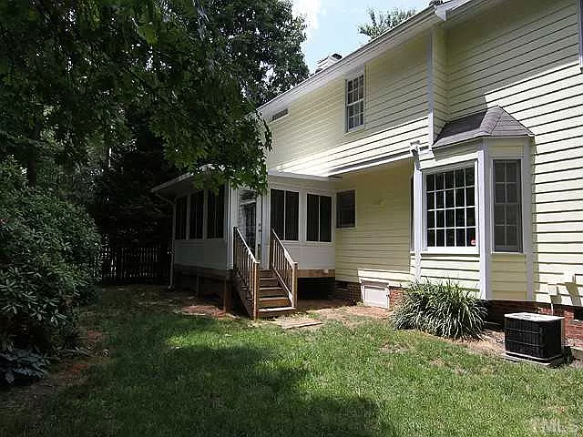 Building Photo - 306 Cary Pines Dr