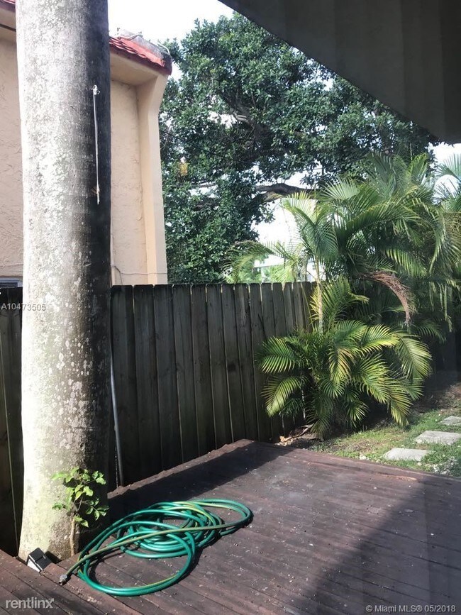 Foto del edificio - 3 br, 2.5 bath - 3133 SW 27th Ave