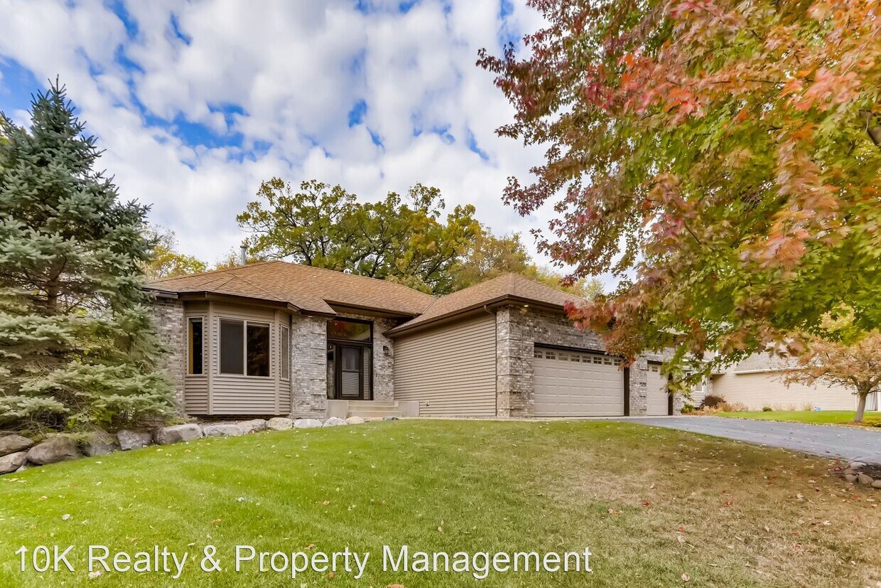 1510 Pheasant Hills Dr, Lino Lakes, MN 55038 House Rental in Lino