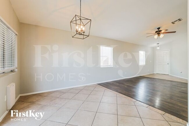 Building Photo - 3538 S Moccasin Trail