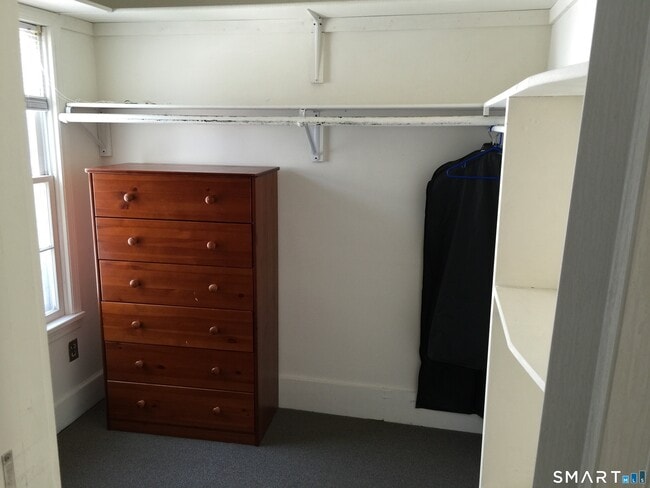 Building Photo - 22 Windell Pl