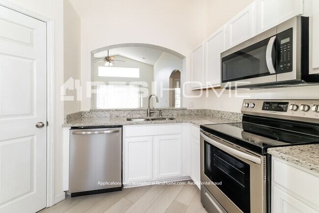 Foto del edificio - 166 Argyle Gate Loop Rd