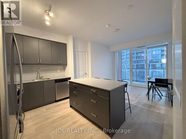 Photo du bâtiment - 7895 Jane St