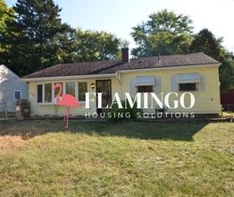 Building Photo - 1302 Wesleyan Rd
