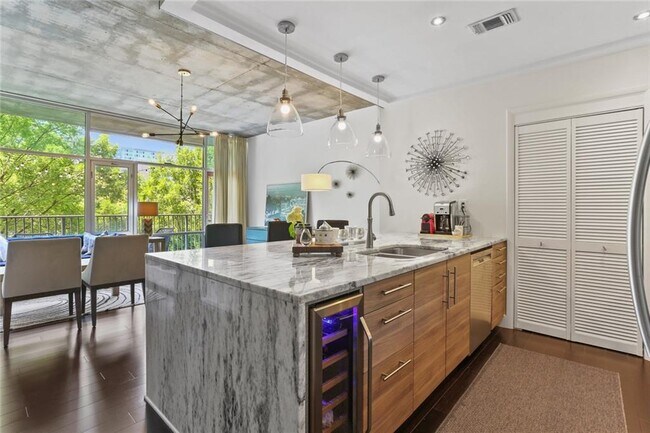 Foto del edificio - 845 Spring St NW