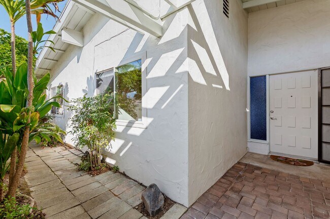 Building Photo - Charming 3-Bedroom Rental in Goleta, CA – ...
