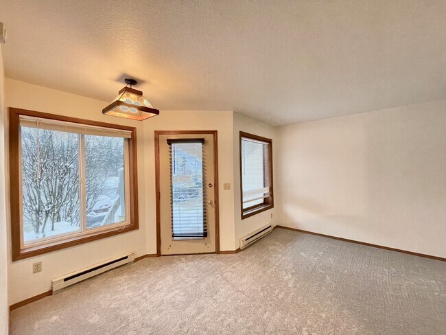 Building Photo - 1763 Douglas Hwy
