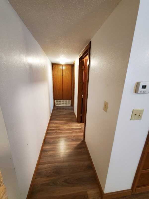 Building Photo - 101 Carson Ave