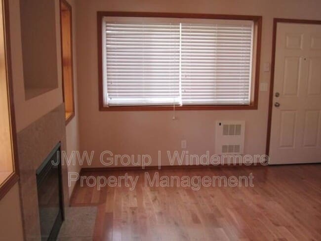 Building Photo - 12721 35th Ave NE