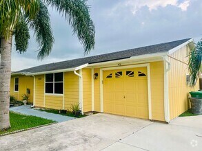 Building Photo - 1573 SW Lexington Dr