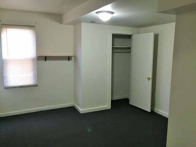 Building Photo - 3815 Pier