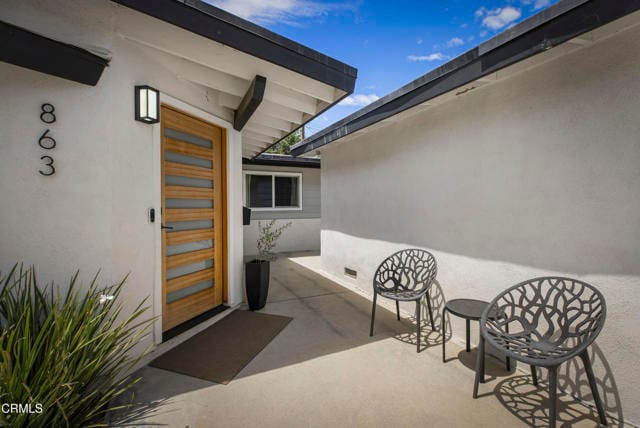 Building Photo - 863 S Vecino Dr
