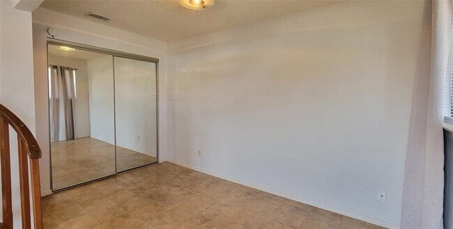 Foto del edificio - 2500 Burleson Rd