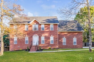 Building Photo - 128 Cedar Forest Dr