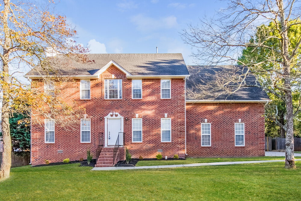 Primary Photo - 128 Cedar Forest Dr