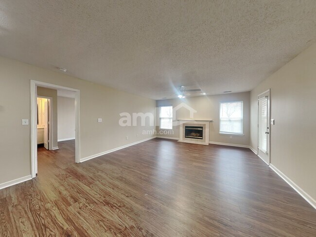 Building Photo - 19214 Fox Chase Drive
