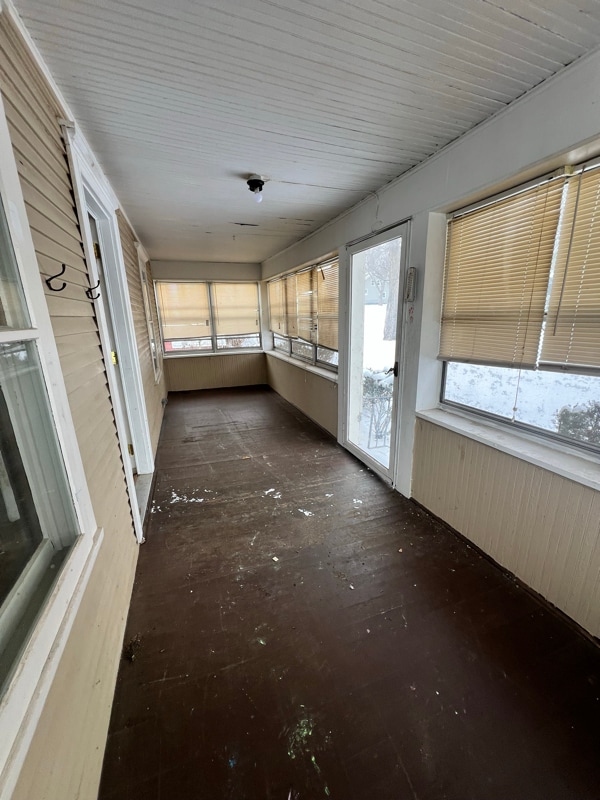 Building Photo - 101 W Palmer Ave