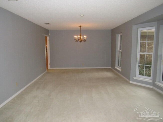 Building Photo - 9009 Woodrun Ln