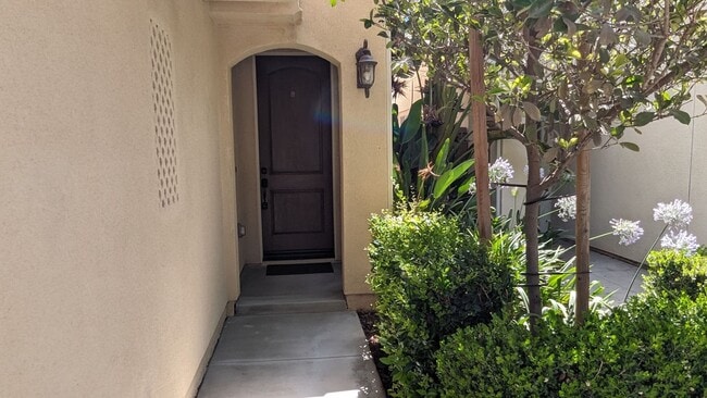 Building Photo - 15807 Moonflower Ave