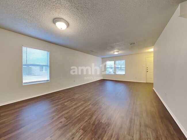 Building Photo - 5213 New Castleton Court