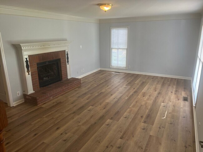 Photo - Charming 4 bedroom/3 bath Home in Franklin...