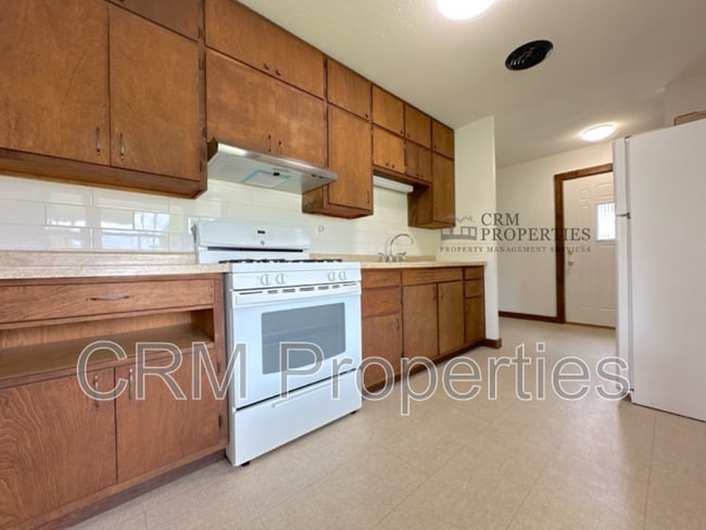 Building Photo - 805 Miami Blvd