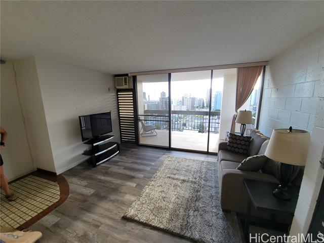 Foto del edificio - 1560 Thurston Ave
