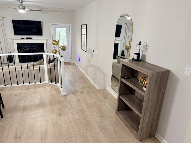 Foto del edificio - 808 Kendall Dr