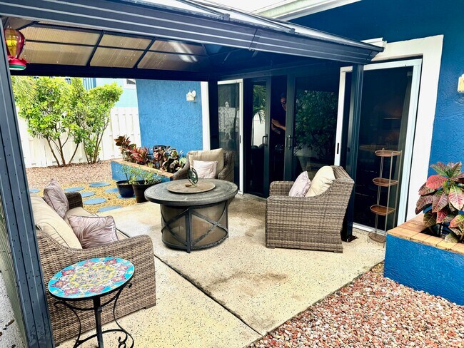 Foto del edificio - 1827 Len Dr