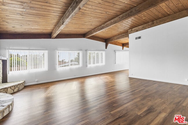 Foto del edificio - 1295 El Hito Cir