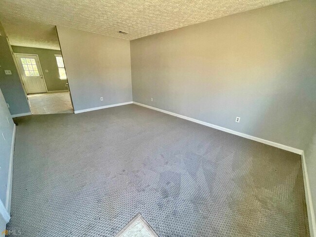 Building Photo - 5776 Trammell Rd