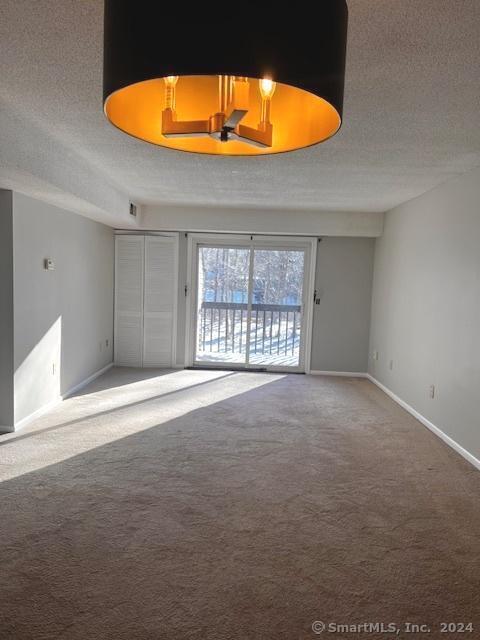 Building Photo - 1010 Twin Circle Dr