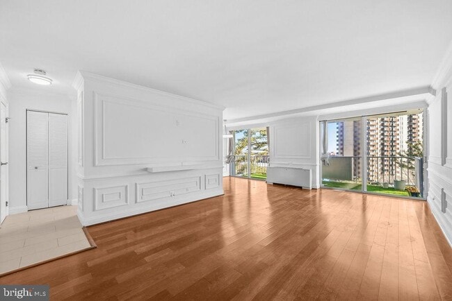 Foto del edificio - 301 N Beauregard St
