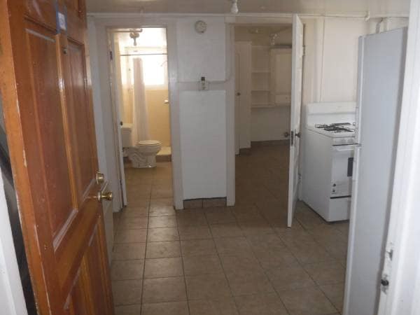 Primary Photo - 323 Terrace St SE