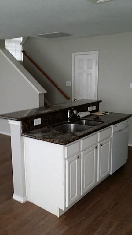 Foto del edificio - 46 Wineberry Pl