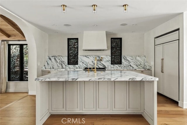 Foto del edificio - 738 San Lorenzo St