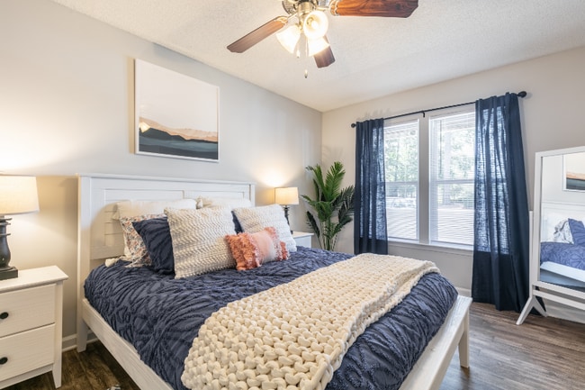 Photo - Hawthorne at New Centre Apartments