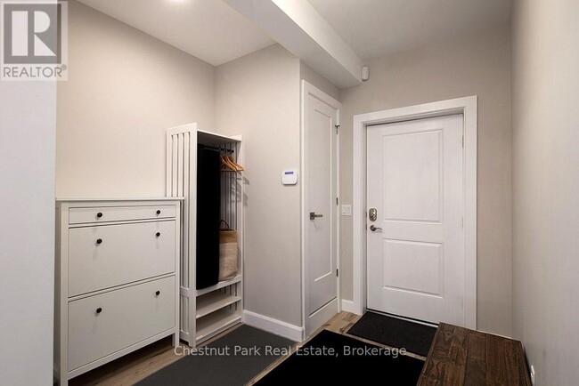 Building Photo - 163 Alta Rd