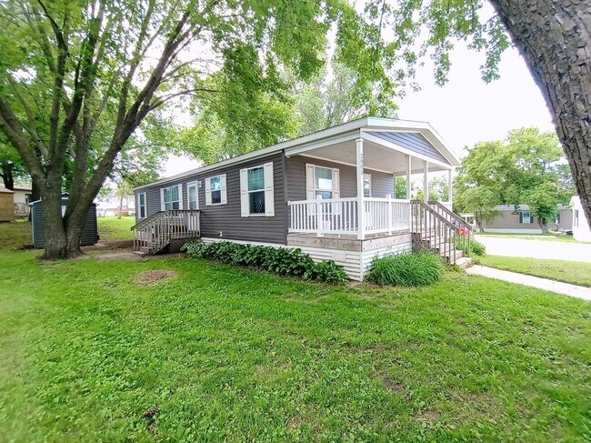 Building Photo - 2005 Falcon Terrace NW