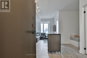 Building Photo - 215 Lakeshore Rd W