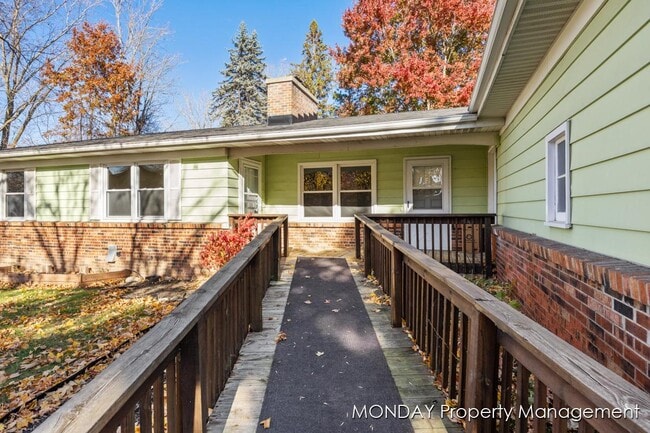 Building Photo - 945-947 Lancashire Ct - 947