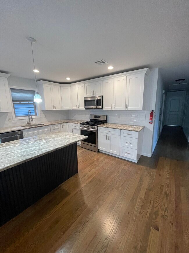 Foto del edificio - 7611 Newkirk Ave