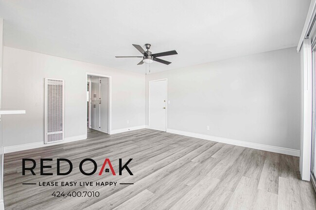 Foto del edificio - 821 N Wilcox Ave