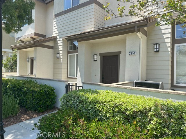 Building Photo - 2252 Schlaepfer Dr