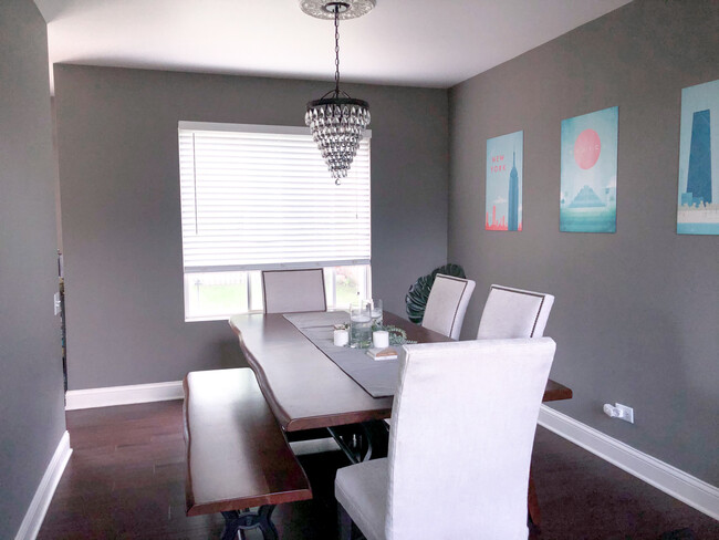 Foto del edificio - 1149 Sawmill Ln