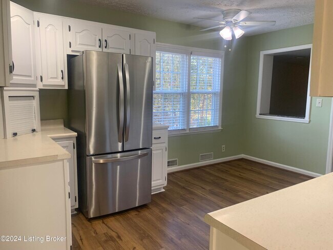 Foto del edificio - 4215 Brookhaven Ave
