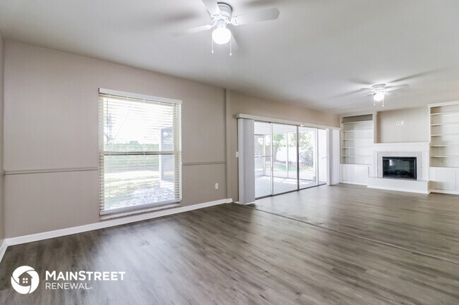 Building Photo - 11305 Carrollwood Estates Dr